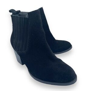 Crown Vintage Cindy Suede Ankle Booties, Black, Size 6M